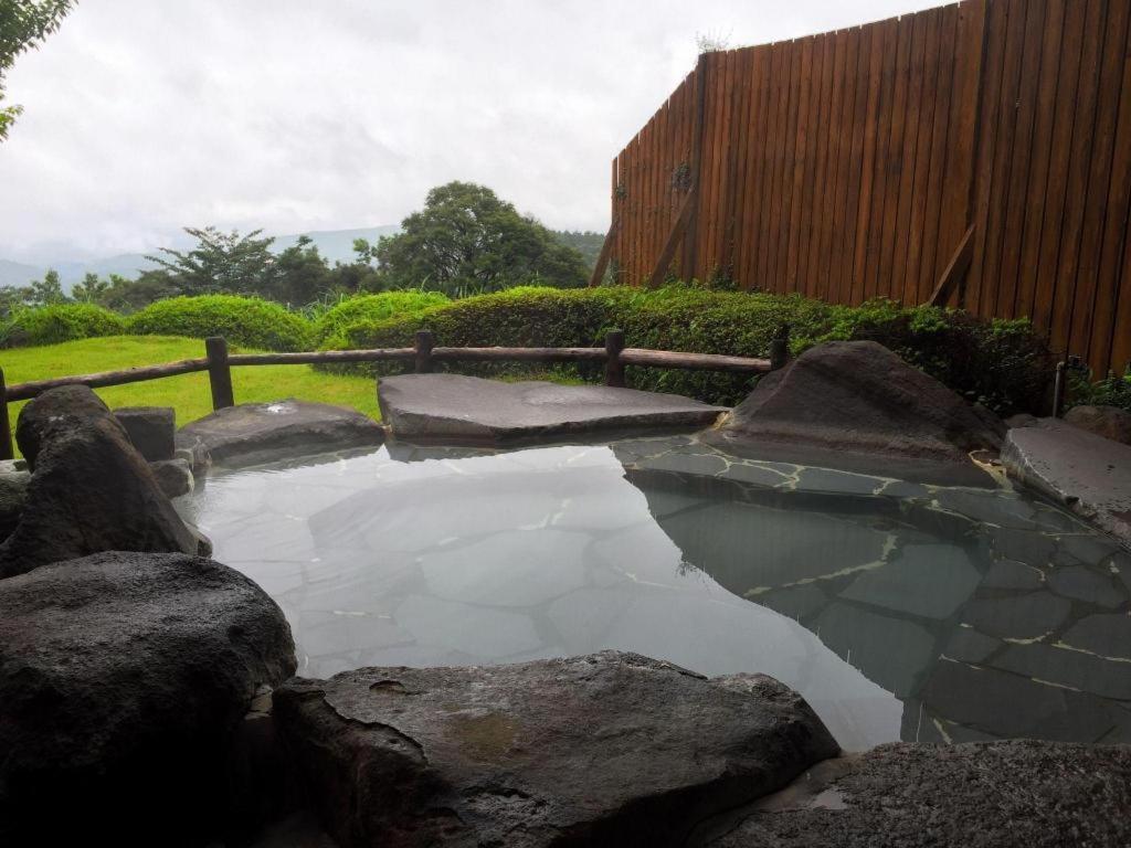 מלון Kirishima Onsen Ryokojin Sanso מראה חיצוני תמונה